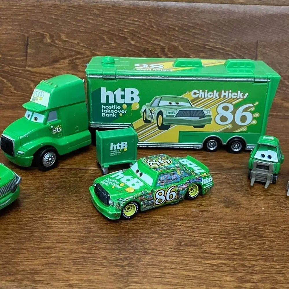 DISNEY PIXAR Cars Chick Hicks HTB 86 Semi Hauler Pit Crew Diecast Set